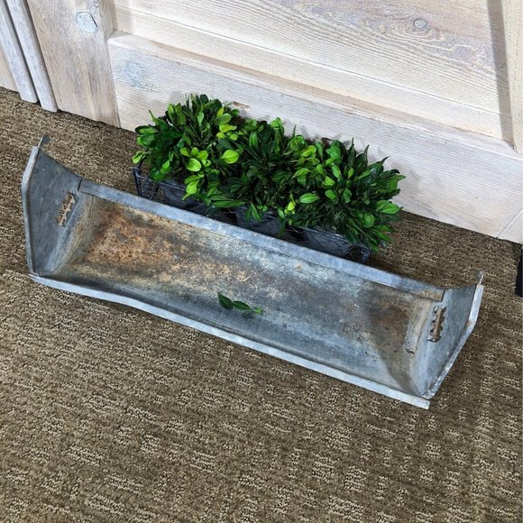 Authentic Galvanized Chicken Feeder - Picture 2 of 11